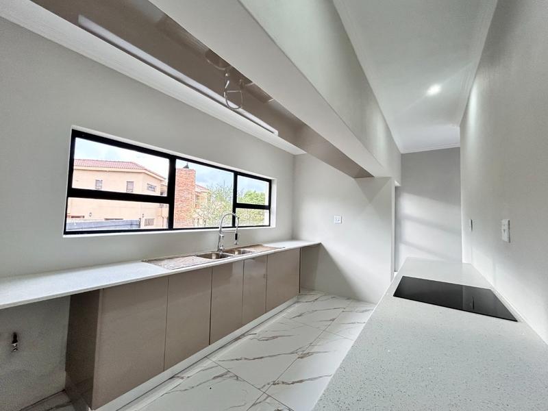 5 Bedroom Property for Sale in Seasons Lifestyle Estate North West